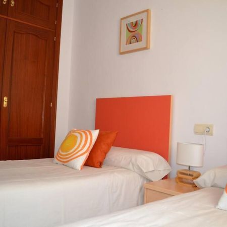 Precioso Apartamento En Primera Linea De Playa En Калета-де-Велес Экстерьер фото