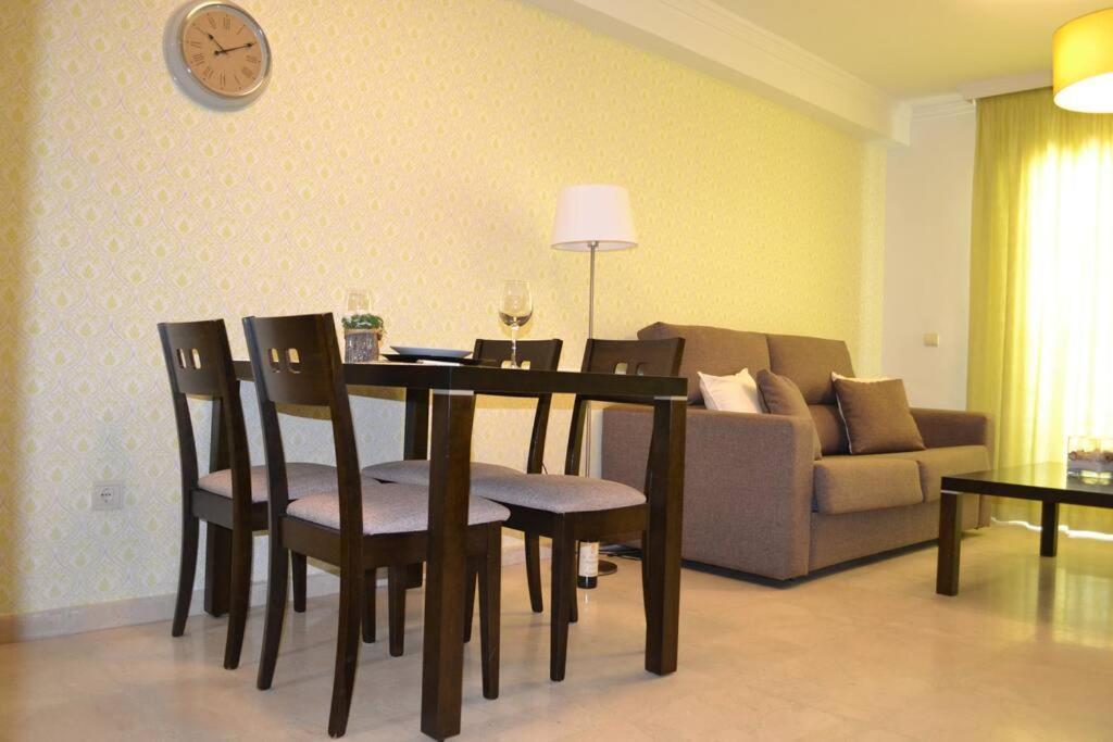 Precioso Apartamento En Primera Linea De Playa En Калета-де-Велес Экстерьер фото