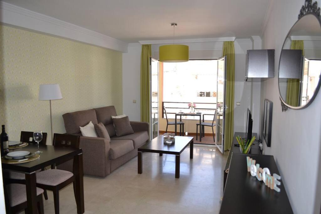 Precioso Apartamento En Primera Linea De Playa En Калета-де-Велес Экстерьер фото
